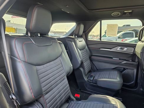 New 2026 Ford Explorer ST-Line AWD/4WD image 29