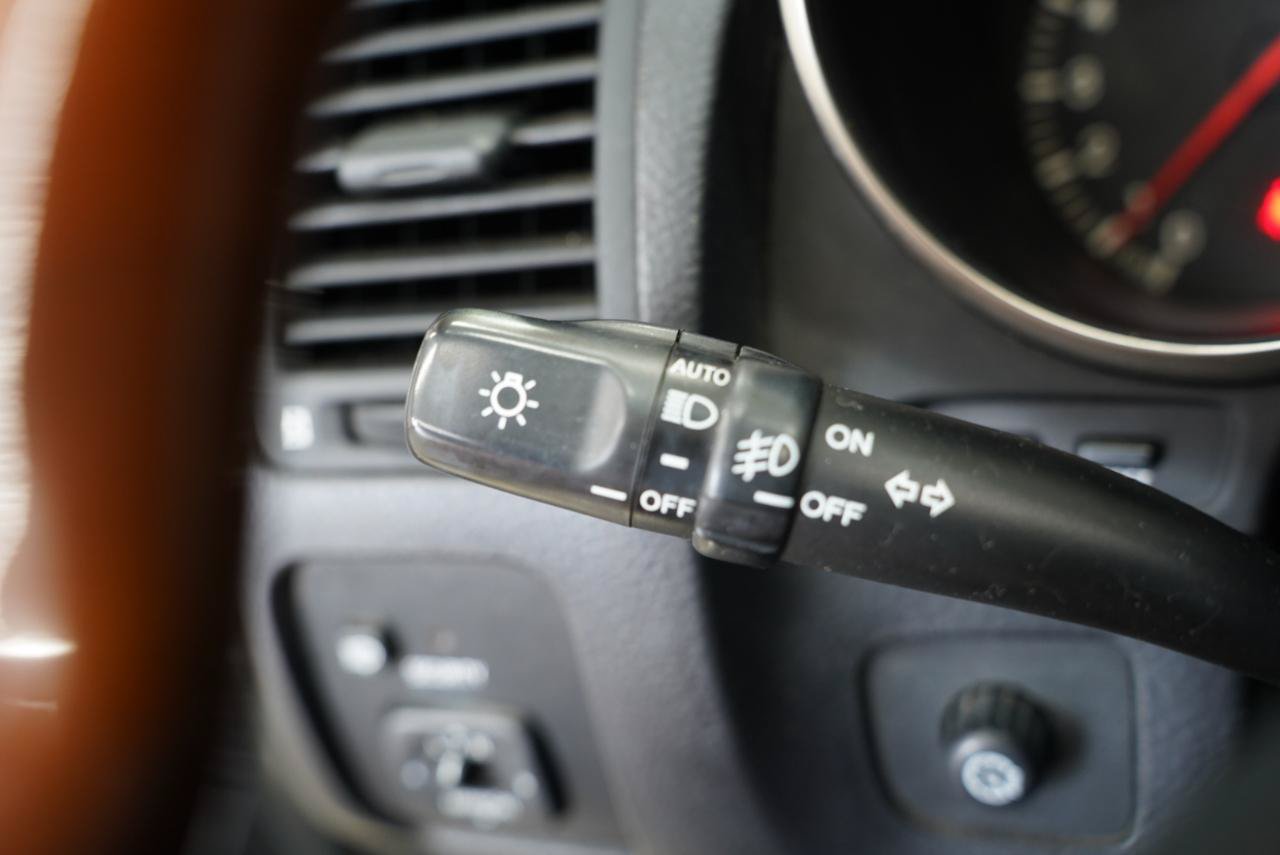 Used 2002 Lexus SC 430 Convertible RWD image 18