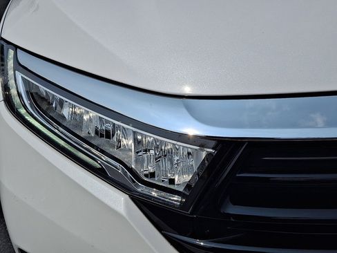 Certified 2024 Honda Odyssey Touring image 10