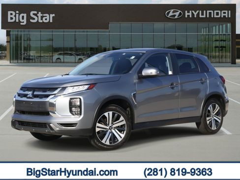 Used 2022 Mitsubishi Outlander Sport SE image 1