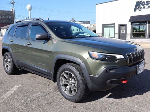 Used 2020 Jeep Cherokee Trailhawk w/ Comfort/Convenience Group AWD/4WD image 2
