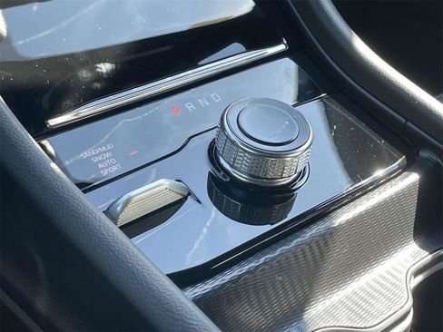 New 2025 Jeep Grand Cherokee L Limited w/ Luxury Tech Group II image 21