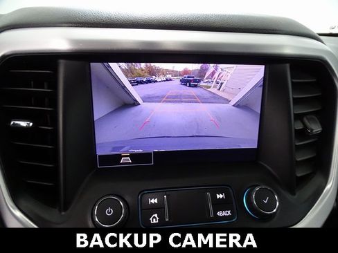 Used 2023 GMC Acadia SLE w/ Driver Convenience Package image 16