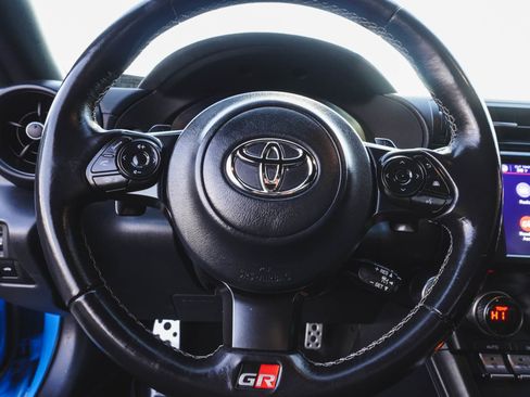 Used 2022 Toyota GR86 Premium image 25
