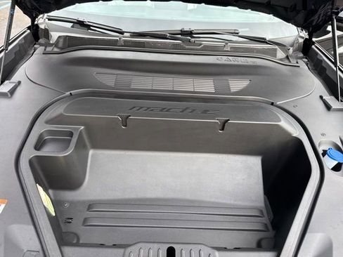 Used 2025 Ford Mustang Mach-E Premium image 19