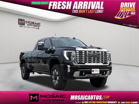 Used 2025 GMC Sierra 3500 Denali w/ Denali Reserve Package AWD/4WD image 1