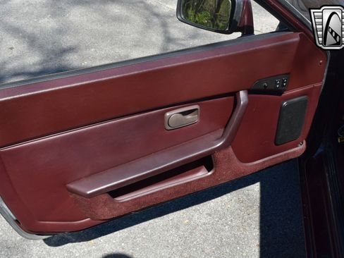 Used 1987 Porsche 944 S image 21