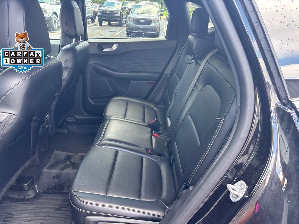 Used 2023 Ford Escape Platinum AWD/4WD image 28