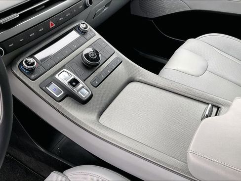 Used 2025 Hyundai Palisade SEL image 17