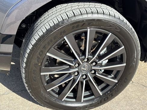 Used 2025 Lexus GX 550 image 14