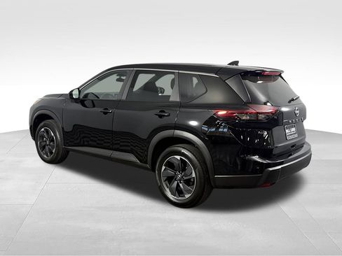 Used 2025 Nissan Rogue SV FWD image 8