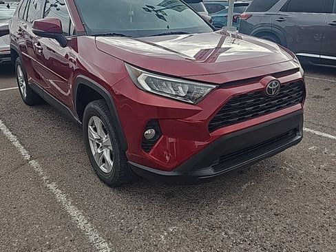 Used 2019 Toyota RAV4 XLE w/ Convenience Package image 7