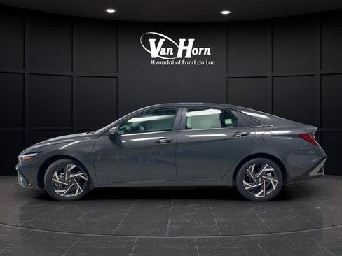 New 2026 Hyundai Elantra Limited image 6