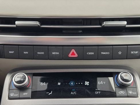 Used 2025 Hyundai Palisade Calligraphy image 18