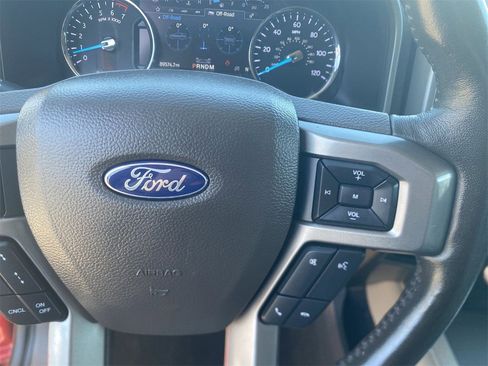 Used 2021 Ford Expedition XLT image 22