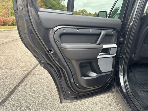 New 2024 Land Rover Defender 130 S image 15