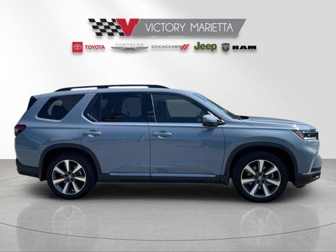 Used 2025 Honda Pilot Elite image 6