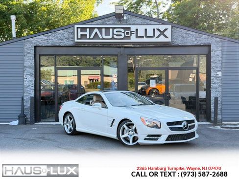 Used 2013 Mercedes-Benz SL 550 w/ Premium Pkg image 1