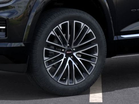 New 2027 GMC Terrain Denali w/ LPO, Black Badging Package AWD/4WD image 10