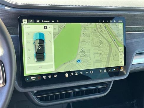 Used 2023 Rivian R1S Adventure image 15