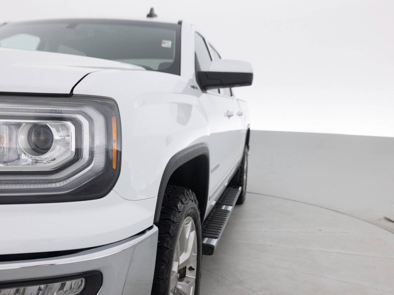 Used 2016 GMC Sierra 1500 SLT w/ SLT Premium Package AWD/4WD image 12