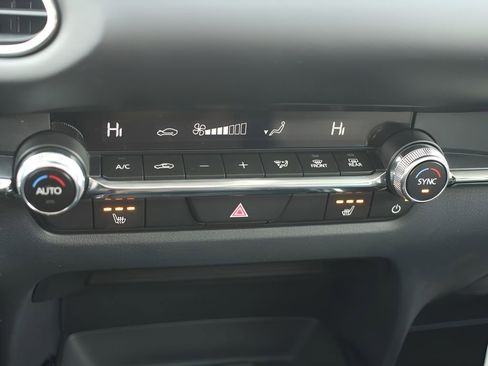 Certified 2025 MAZDA CX-30 AWD 2.5 S w/ Premium Package image 17