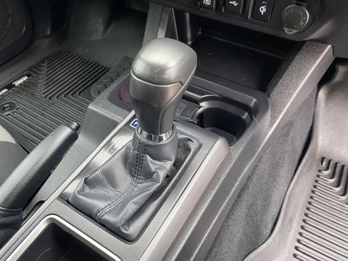 Used 2023 Toyota Tacoma TRD Off-Road image 15