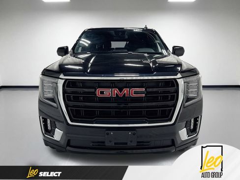 Used 2024 GMC Yukon XL SLE AWD/4WD image 2
