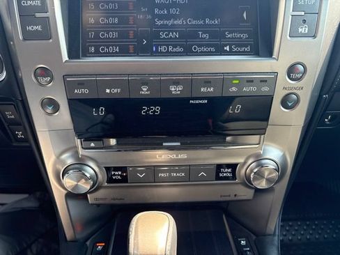 Used 2020 Lexus GX 460 Premium w/ Premium Package AWD/4WD image 17