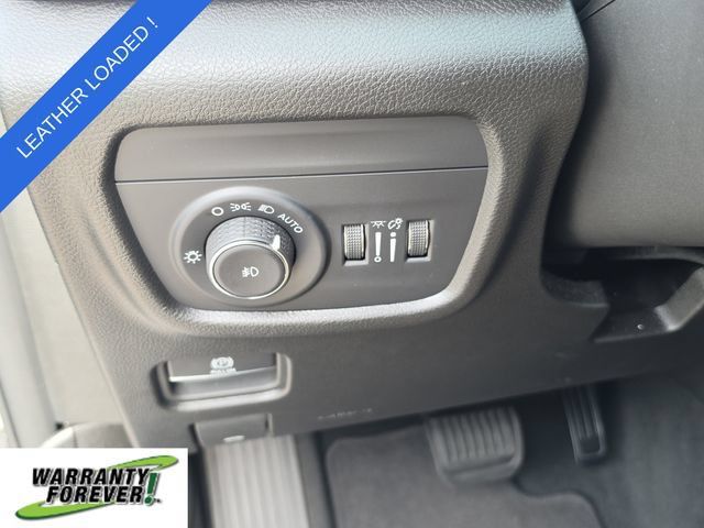 Used 2024 Jeep Grand Cherokee Limited RWD image 25