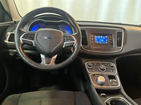 Used 2015 Chrysler 200 Limited w/ Convenience Group FWD image 19