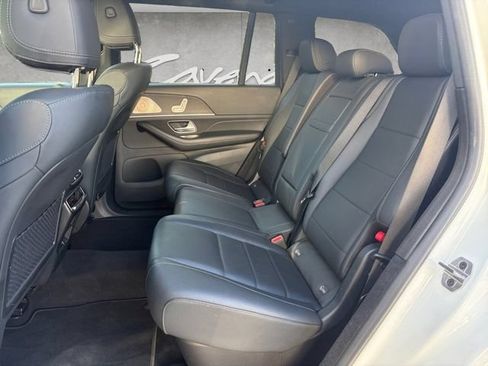 Used 2025 Mercedes-Benz GLS 450 4MATIC image 22