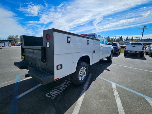 Used 2016 Chevrolet Silverado 2500 W/T AWD/4WD image 6