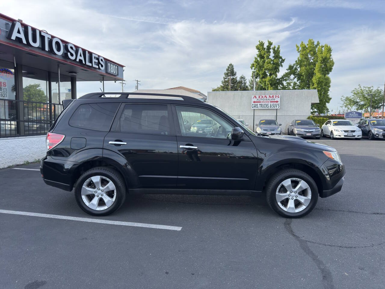 Used 2012 Subaru Forester 2.5XT Premium AWD/4WD image 2