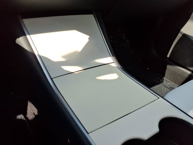 Used 2018 Tesla Model 3 AWD/4WD image 16
