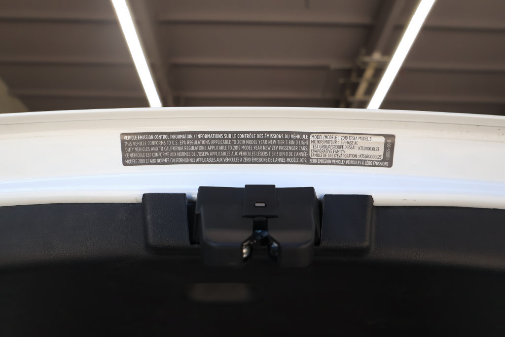 Used 2019 Tesla Model 3 Performance AWD/4WD image 14