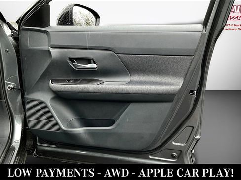 New 2025 Nissan Kicks SV w/ SV Premium Package image 30