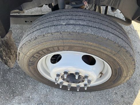 Used 2023 Ford F550 2WD Regular Cab Super Duty image 32