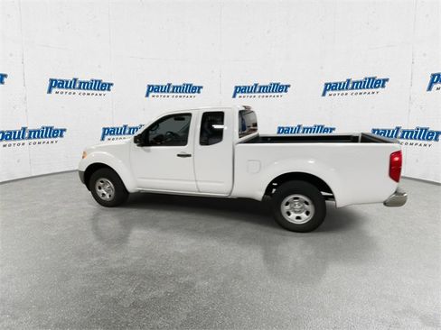 Used 2014 Nissan Frontier S image 8