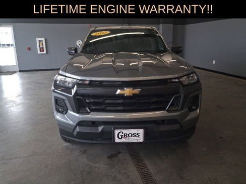 Used 2023 Chevrolet Colorado LT w/ LT Convenience Package II image 3