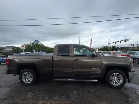 Used 2015 Chevrolet Silverado 1500 LT AWD/4WD image 7