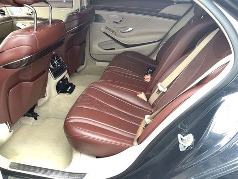 Used 2018 Mercedes-Benz S 560 4MATIC Sedan image 8