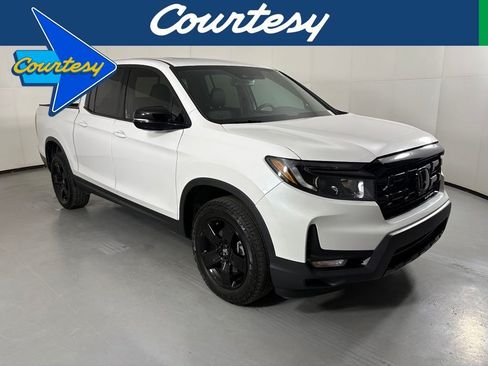 Used 2025 Honda Ridgeline Black Edition image 1