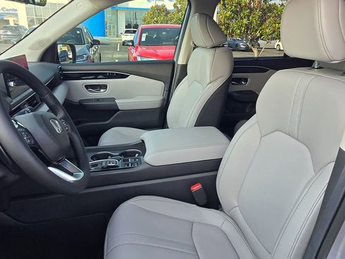New 2025 Honda Pilot EX-L image 6