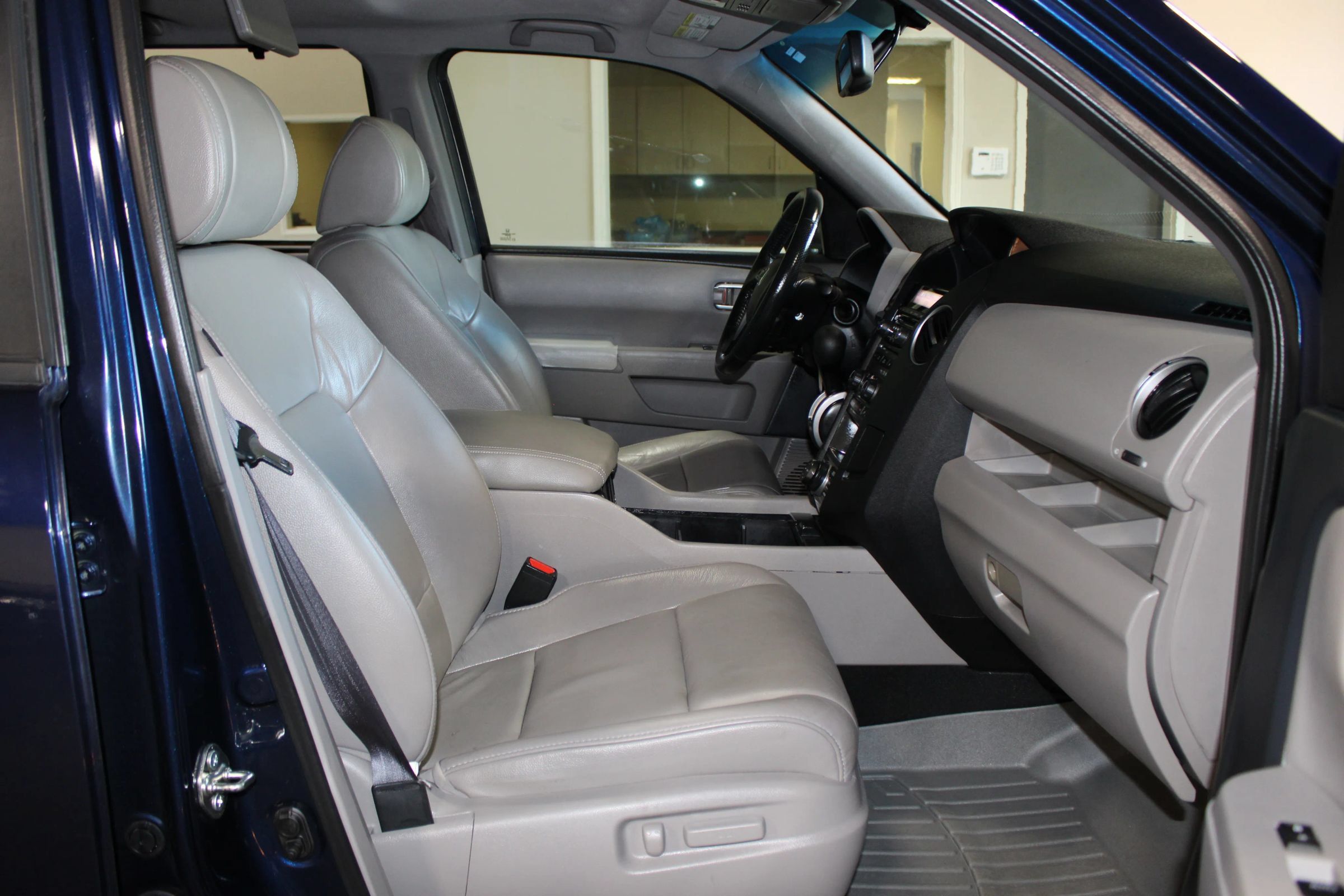 Used 2014 Honda Pilot Touring image 29