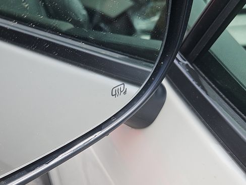 New 2025 Subaru Crosstrek 2.5i Premium image 5