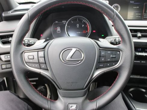 Certified 2022 Lexus UX 200 F Sport w/ Accessory Package (Z2) FWD image 15