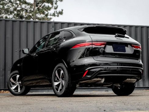 New 2026 Jaguar F-PACE R-Dynamic S image 2