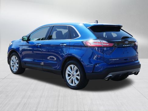 Used 2021 Ford Edge Titanium w/ Class II Trailer Tow Package AWD/4WD image 5
