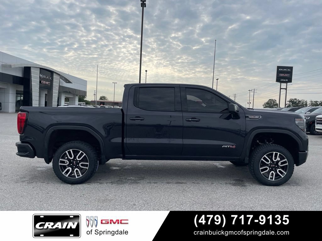 Used 2025 GMC Sierra 1500 AT4 w/ AT4 Premium Package AWD/4WD image 8